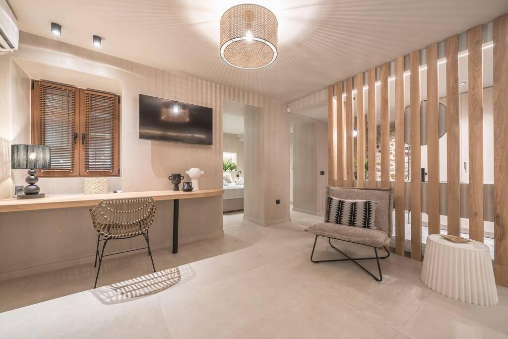 Apollonos 28 Luxury Suites アテネ エクステリア 写真