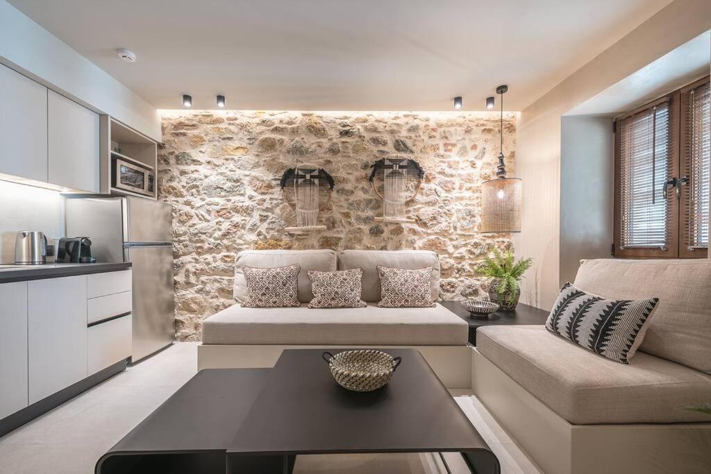 Apollonos 28 Luxury Suites アテネ エクステリア 写真