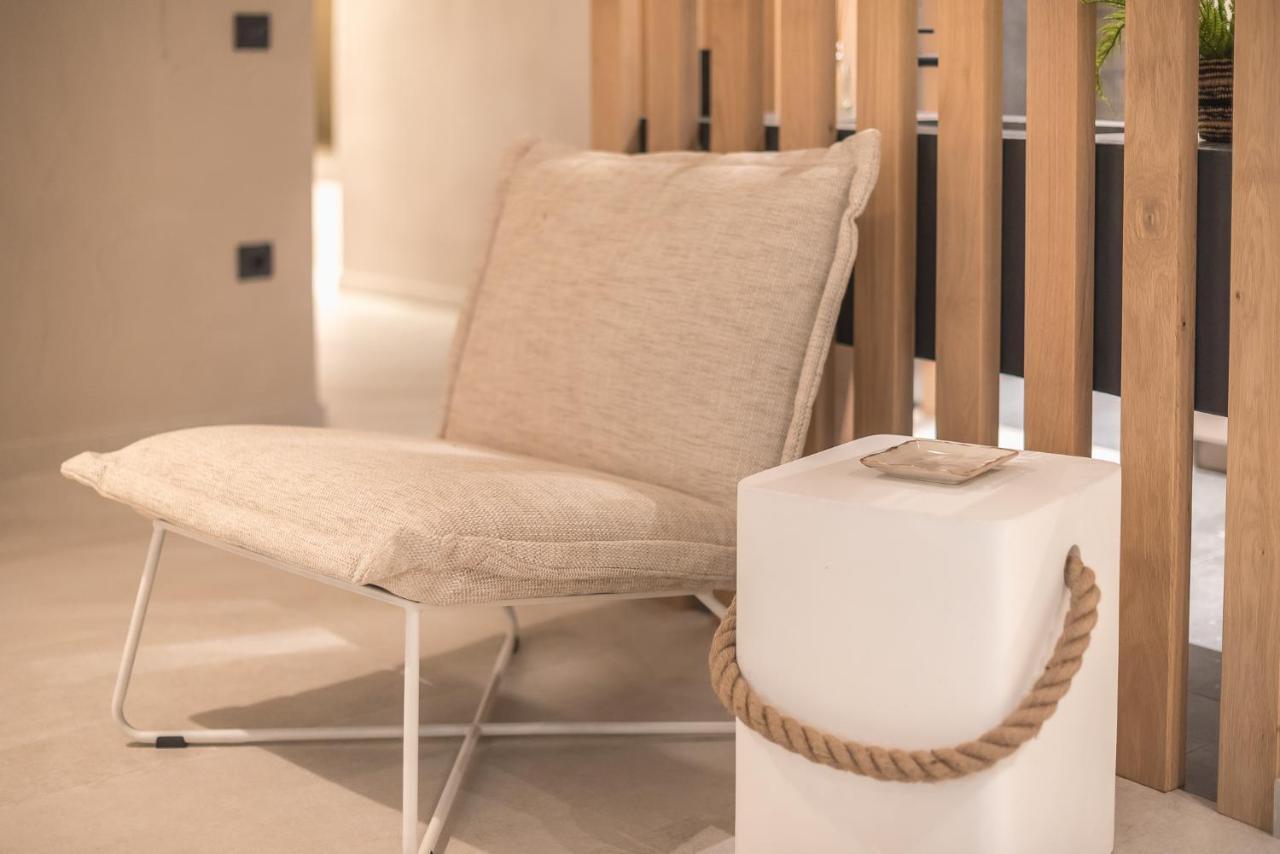 Apollonos 28 Luxury Suites アテネ エクステリア 写真