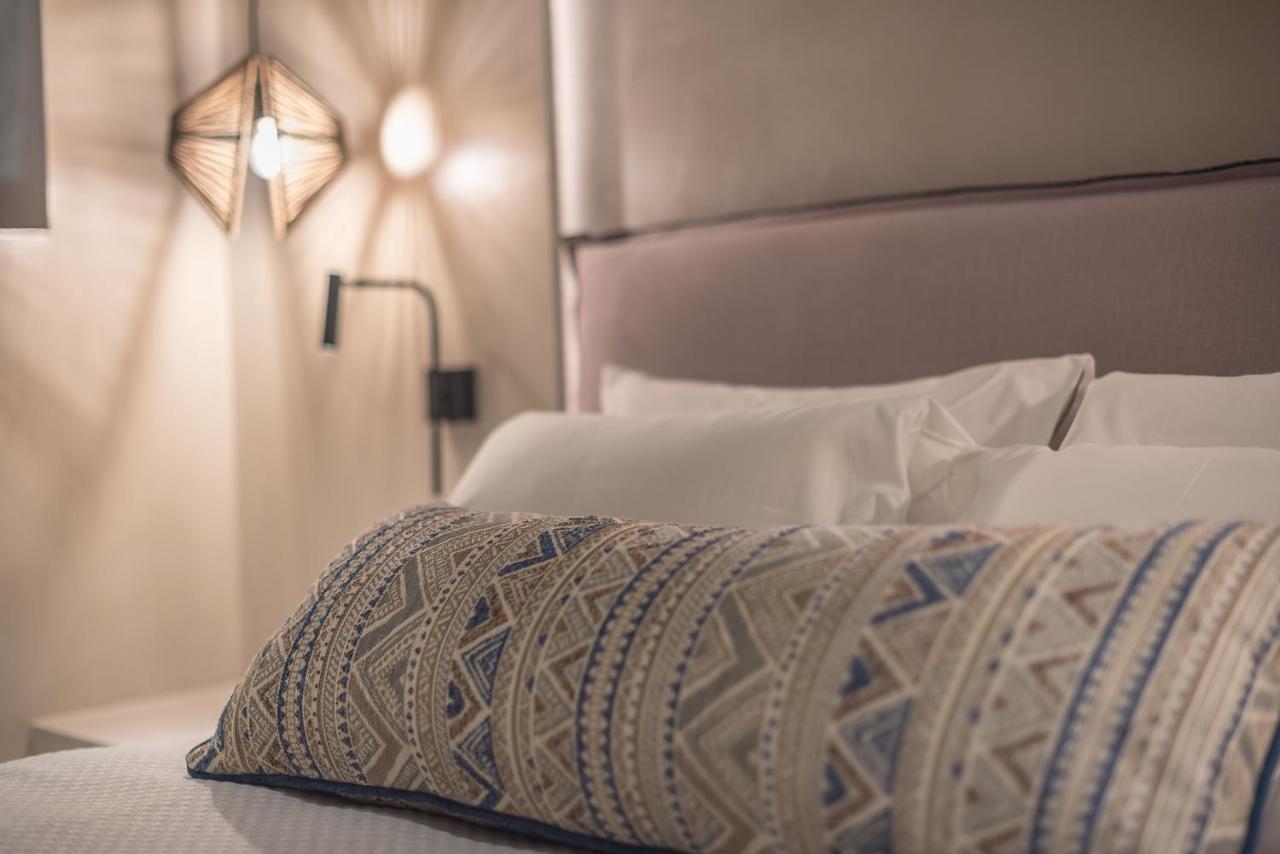Apollonos 28 Luxury Suites アテネ エクステリア 写真