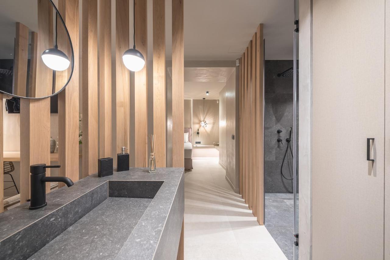 Apollonos 28 Luxury Suites アテネ エクステリア 写真