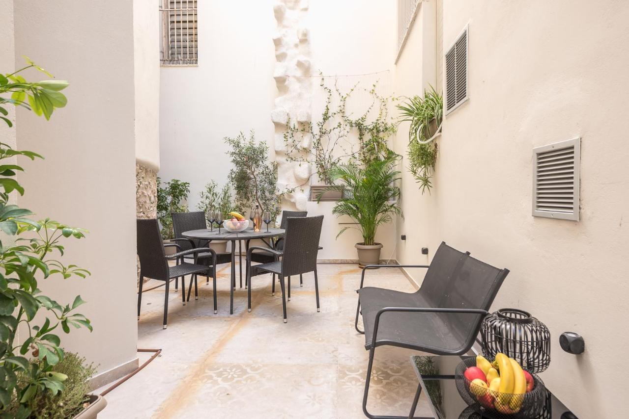 Apollonos 28 Luxury Suites アテネ エクステリア 写真