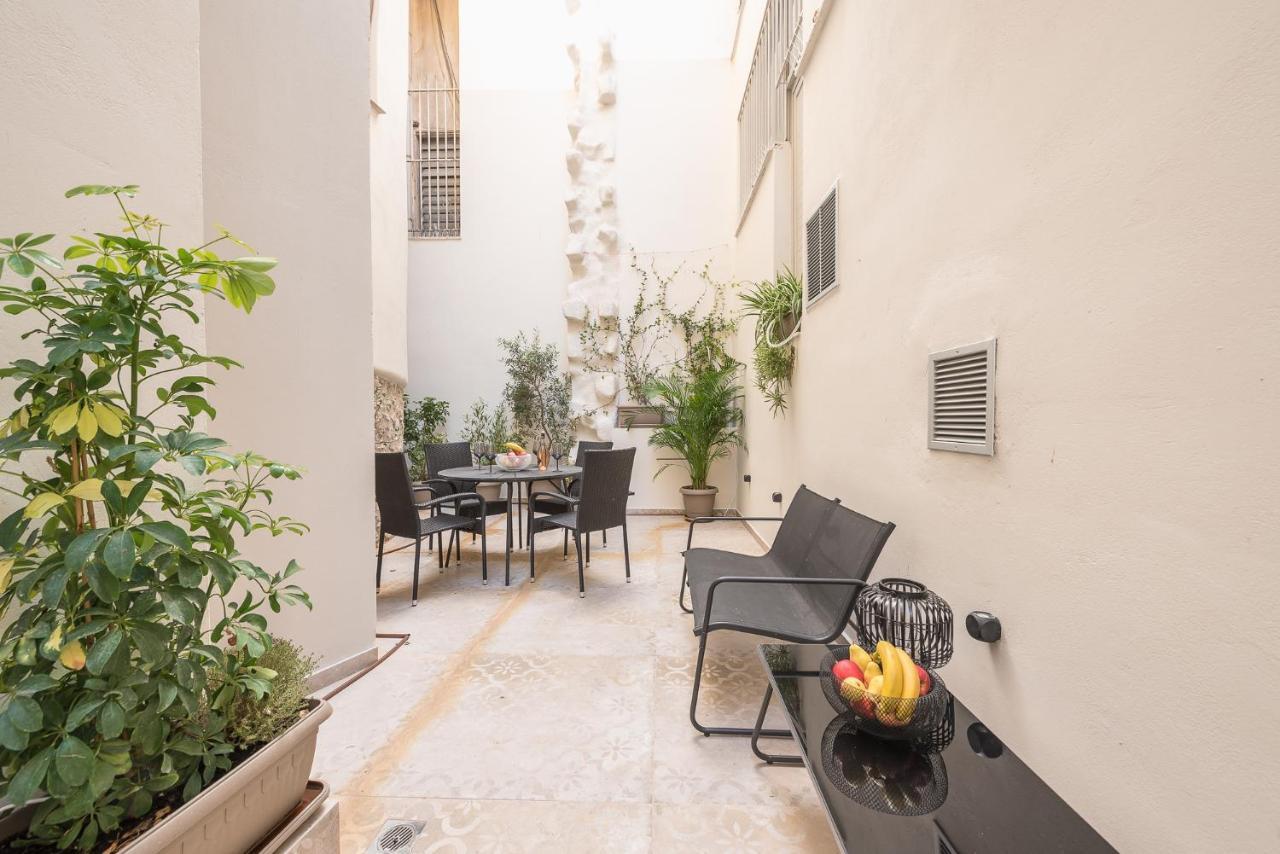 Apollonos 28 Luxury Suites アテネ エクステリア 写真